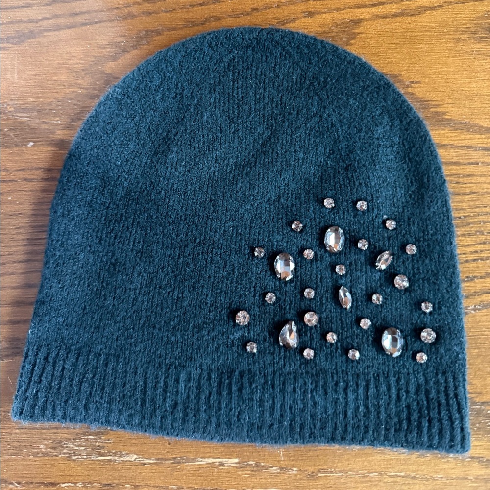 New White House Black Market dark green beanie hat with rhinestones